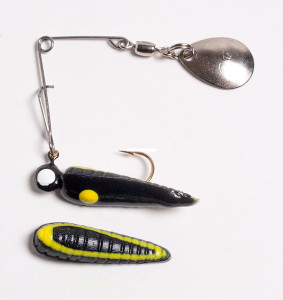 Betts Spin Grub, 1/16oz Blk/Ylw Str 12/cd