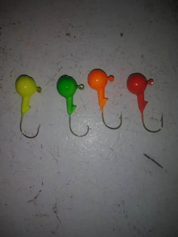 B and B Baits - 1/8 oz Crappie Jig - White/ Dark Blue Tinsel/ White