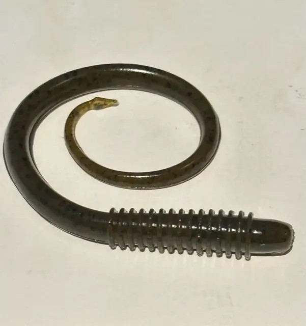 Chompers Possum Tail - Green Pumpkin - 5 Pack