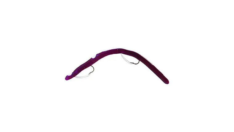 Betts - Two-hook Weedless Worm - 5.5in 12cd Wine/wht -
