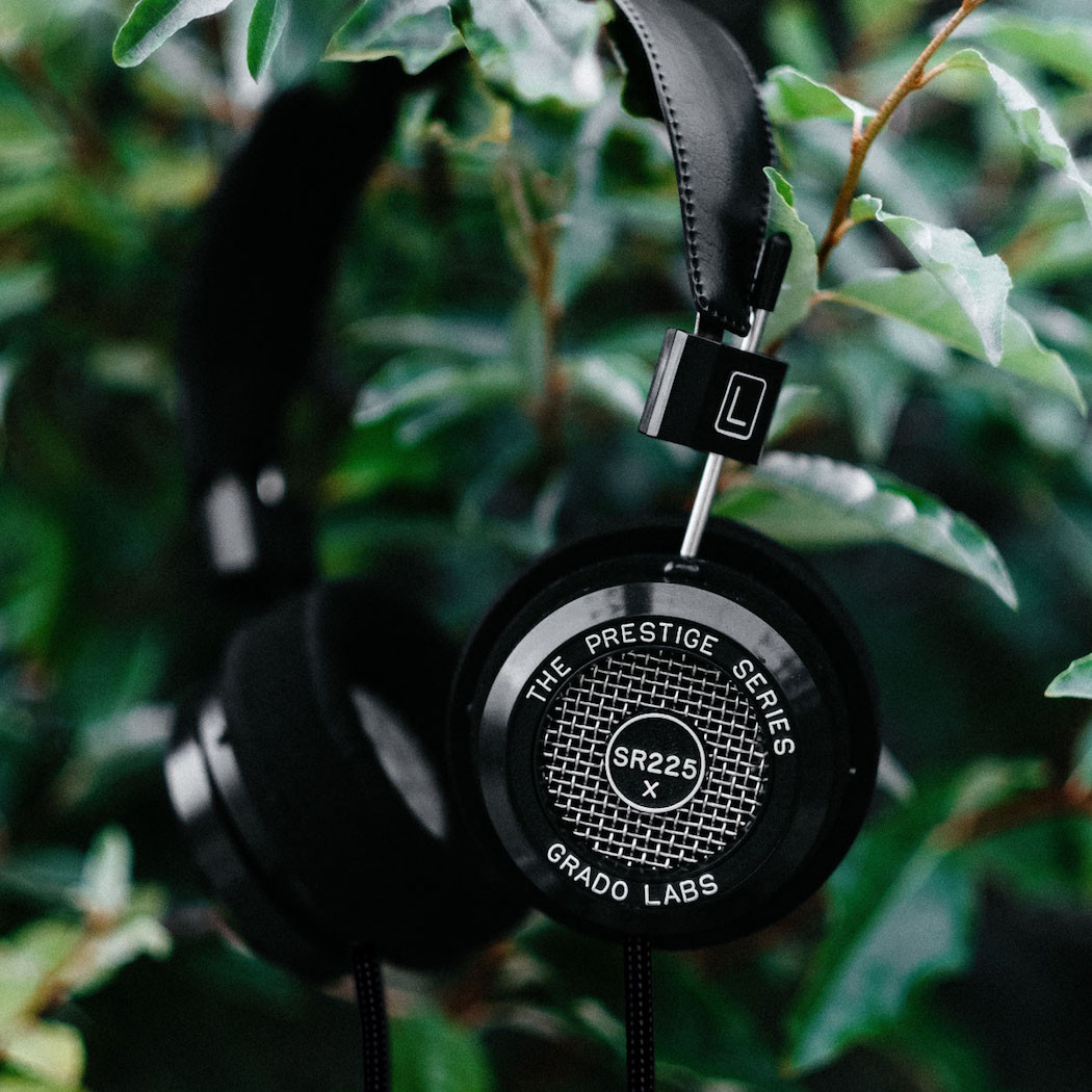 GRADO SR225x ヘッドフォン Amazon.com: GRADO SR225x Prestige Series Open-Back – Wired Over