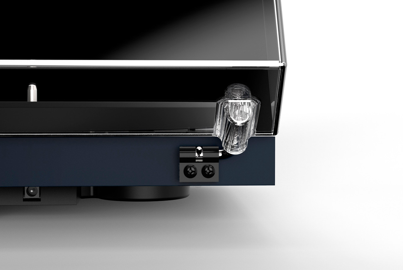 Pro-Ject Debut Carbon EVO Turntable with Ortofon 2M Red Cartridge