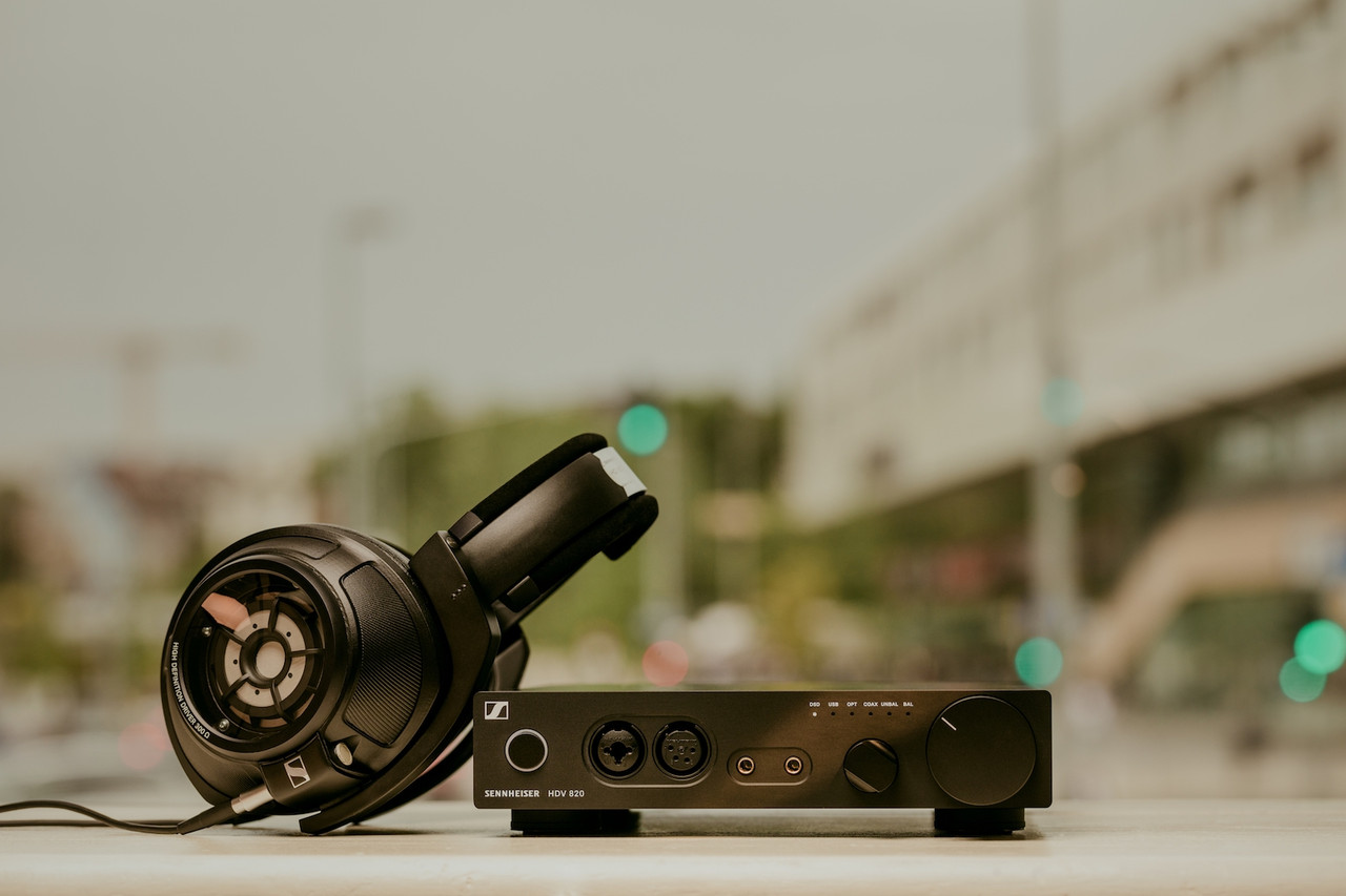 Sennheiser HD 820 Closed-Back Headphones