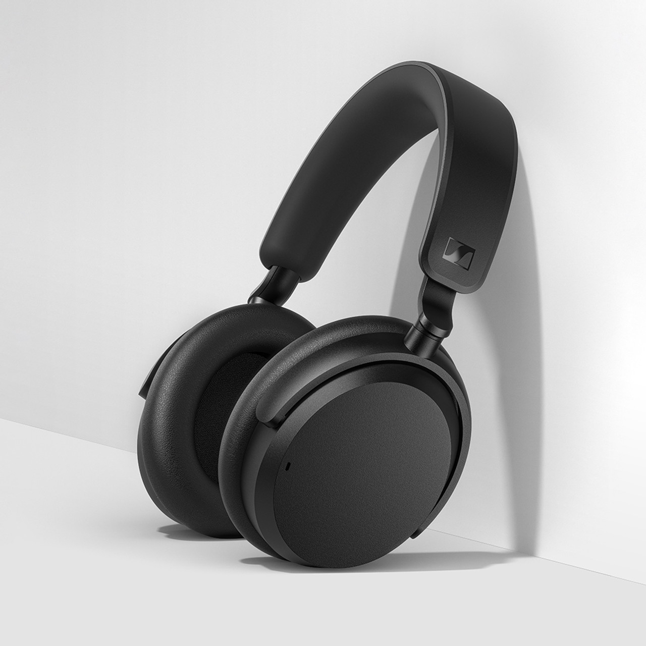 Sennheiser Accentum Wireless Noise Cancelling Headphones