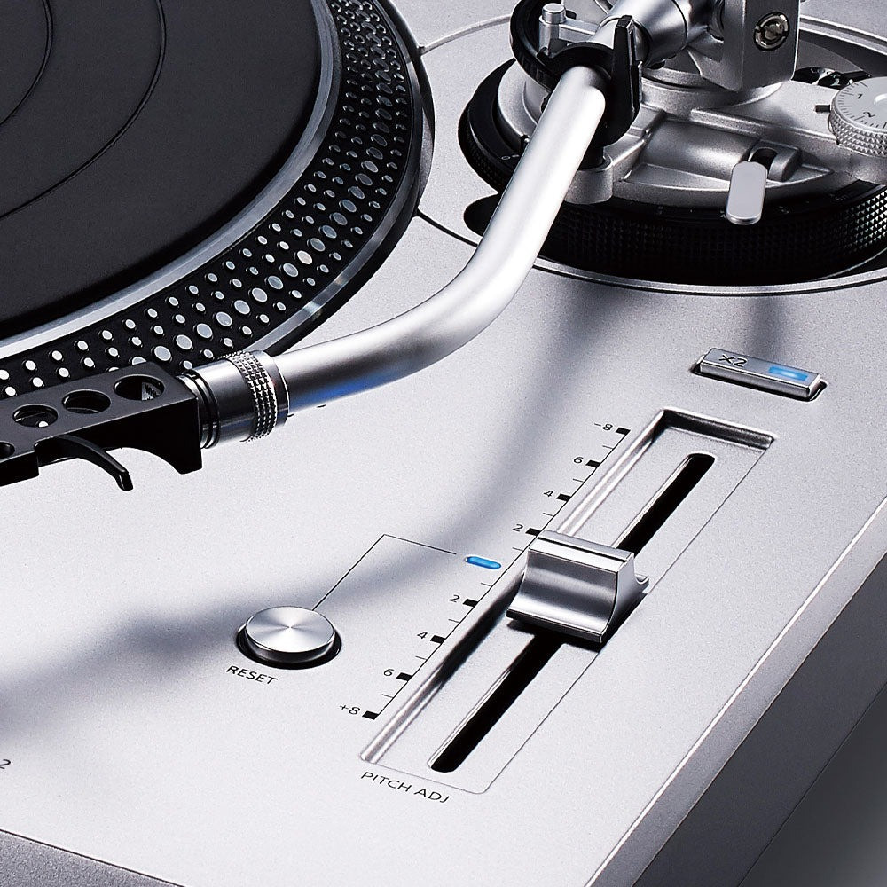 Technics SL-1200GR2 Grand Class Direct Drive Turntable II