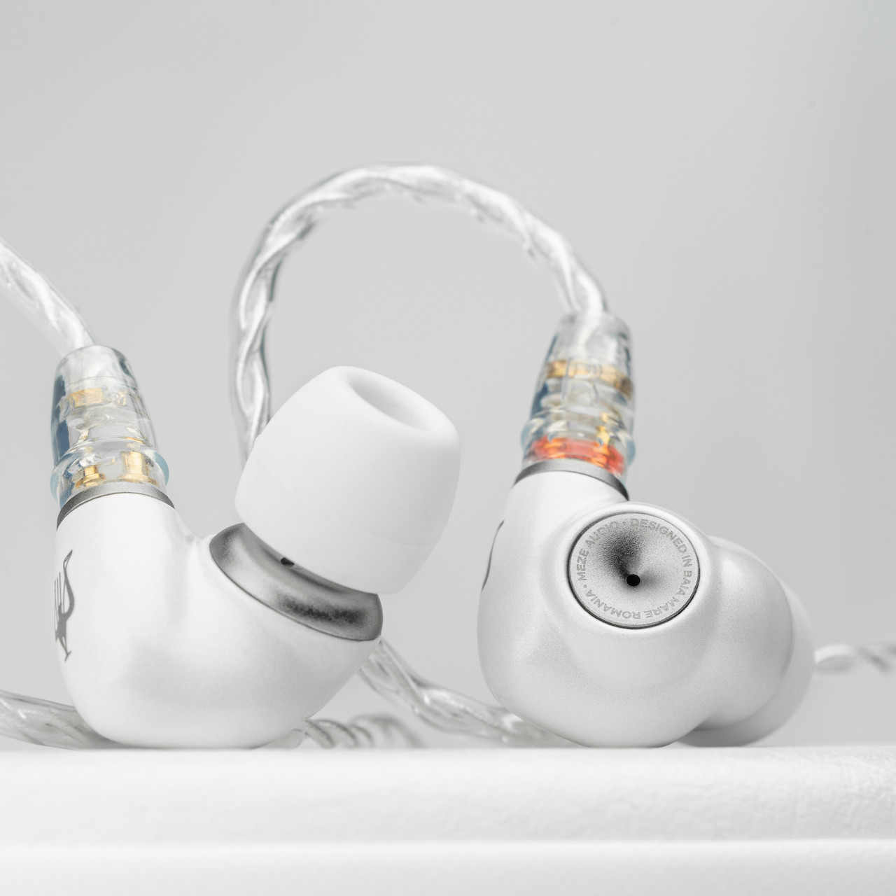 イヤホン Meze Audio ALBA Meze Alba In-Ear Headphones with USB-C Adapter