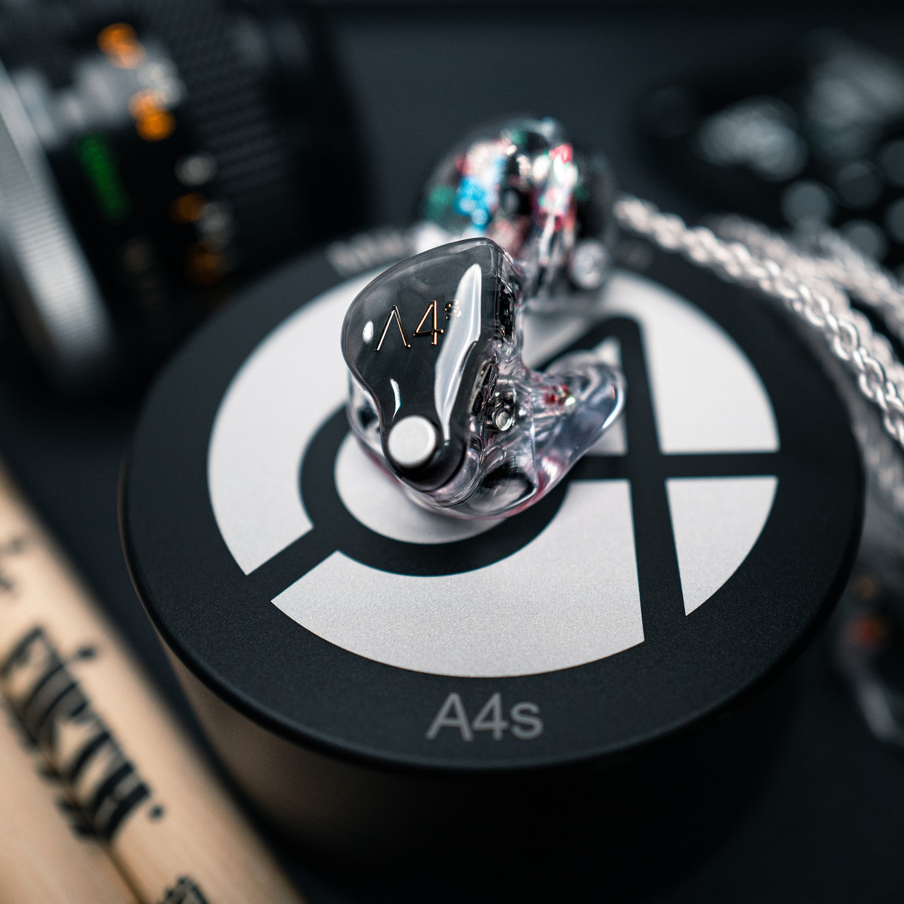 64 AUDIO A4s カスタムIEM 64 Audio A4s Hybrid Custom IEMs | Bloom Audio