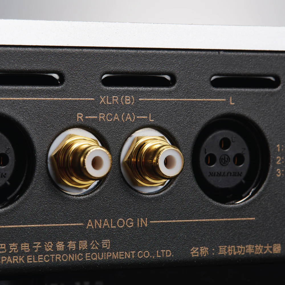 Cayin iHA-8 Solid State Headphone Amplifier