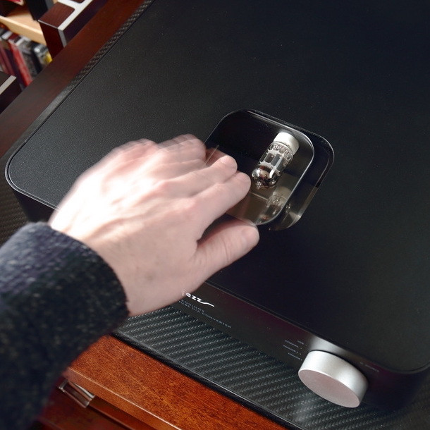 Fezz Equinox Tube DAC by Lampizator