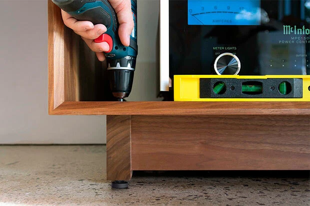 Easy Access Levelling Feet