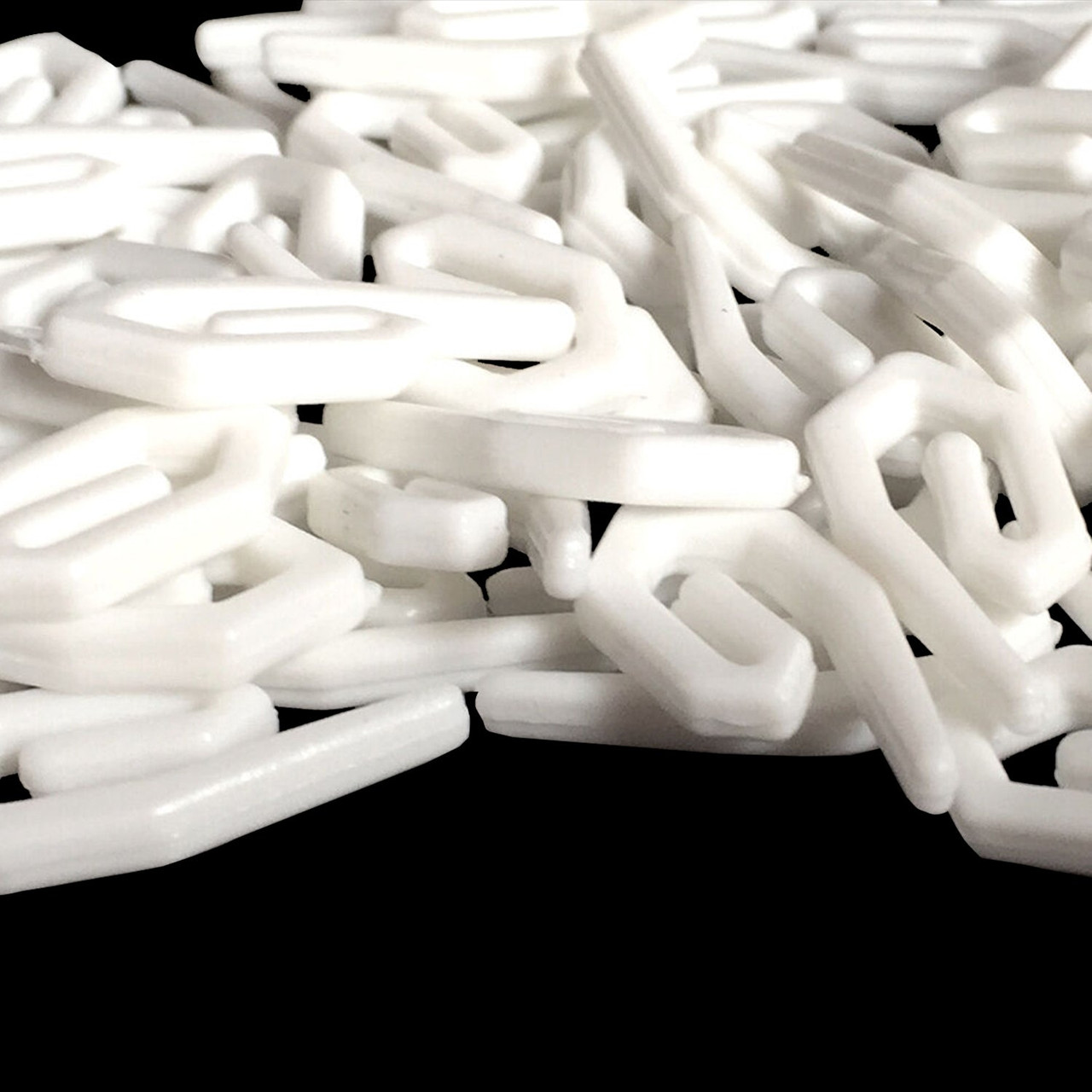 Securit 28mm Plastic Curtain Hooks for Header Tape - 300pcs