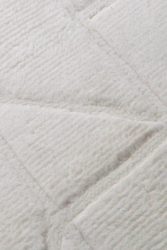 Axel by The Rug Company - Close-up