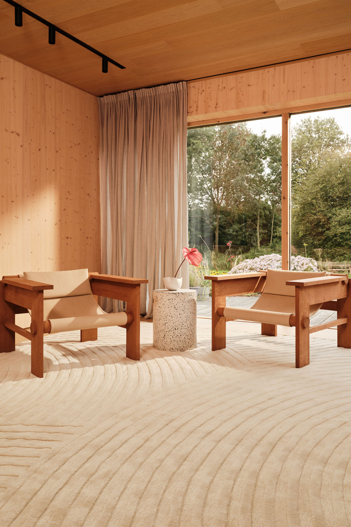 Sono Shell Rug by The Rug Company - roomset livingroom