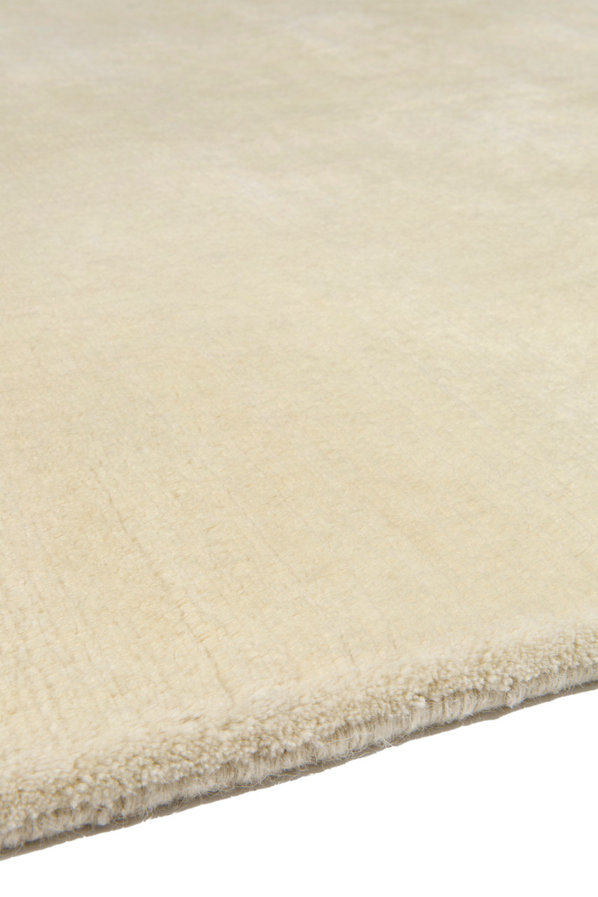 Mohair Natural by  The Rug Company - Close-up 
[ROOMVO]