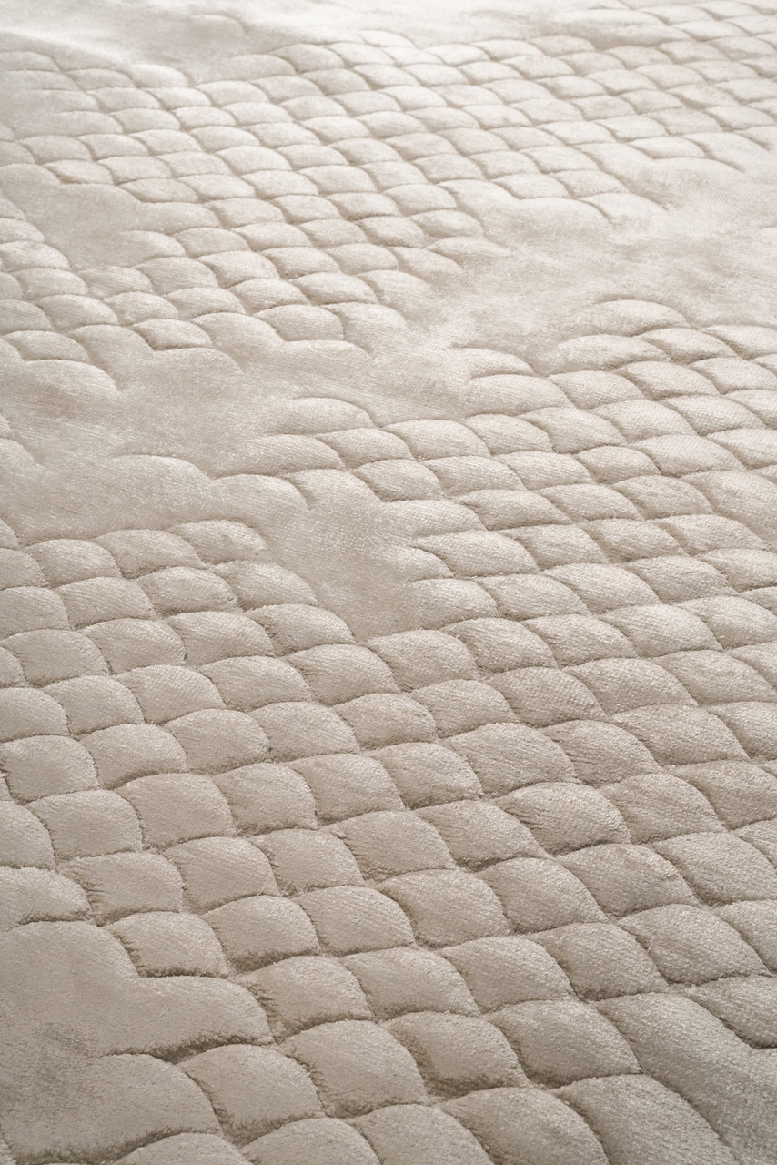 Scales Pearl by Helen Amy Murray closeup image
