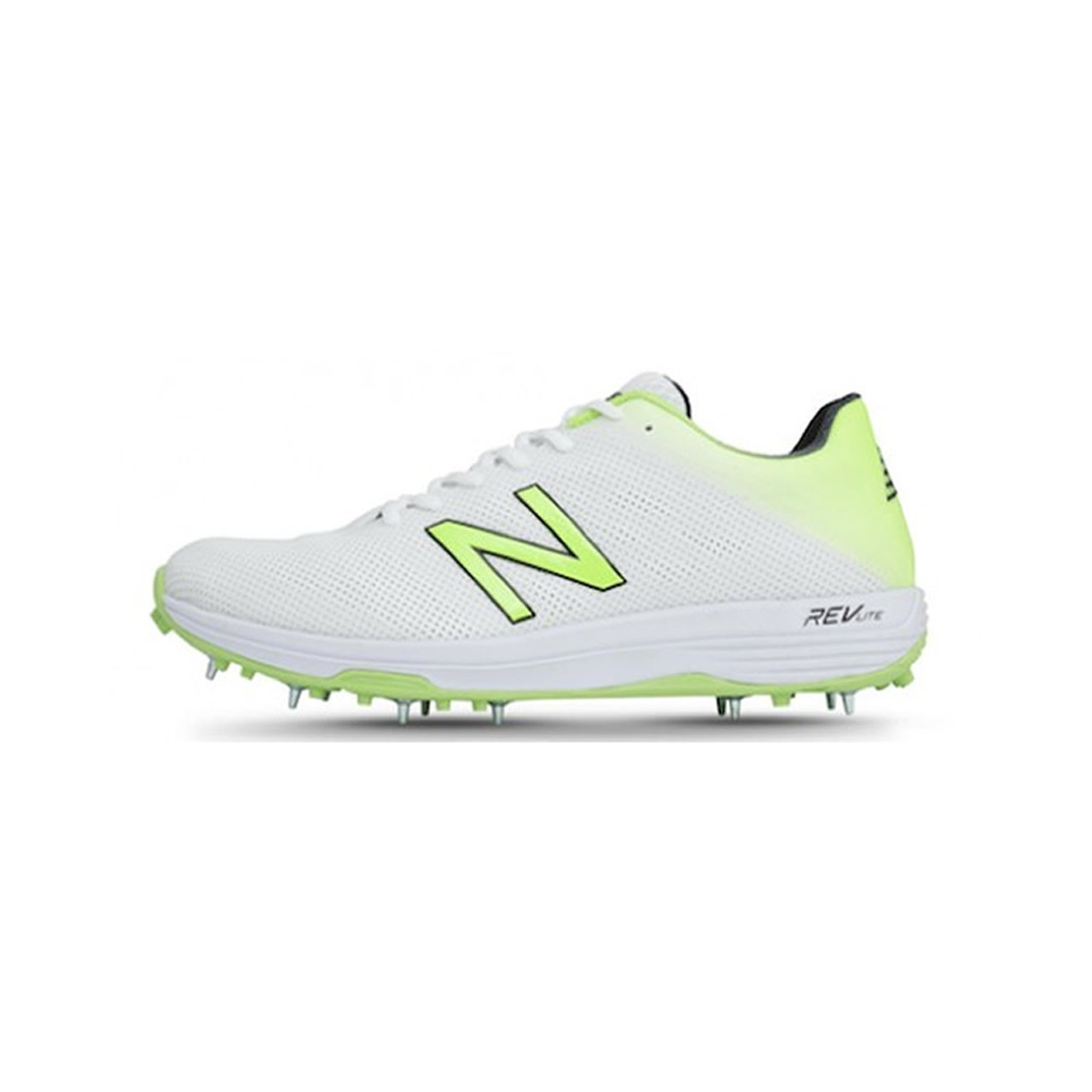 new balance cricket shoes