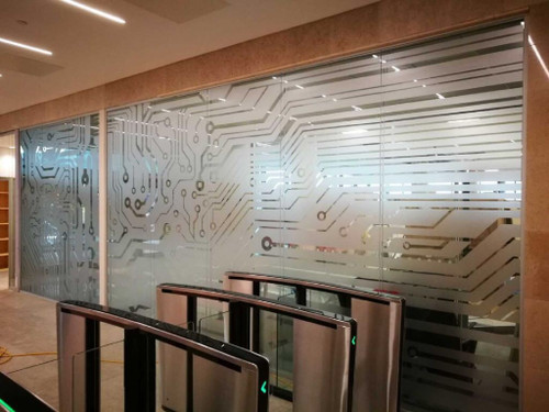 Create distinctive decorative glass graphics with Metamark M7 Crystal Etch. This premium etched-glass-effect vinyl features a subtle glittering appearance that adds visual interest while helping provide privacy on interior glass, windows, doors, partitions, storefronts, conference rooms and other architectural glass surfaces.