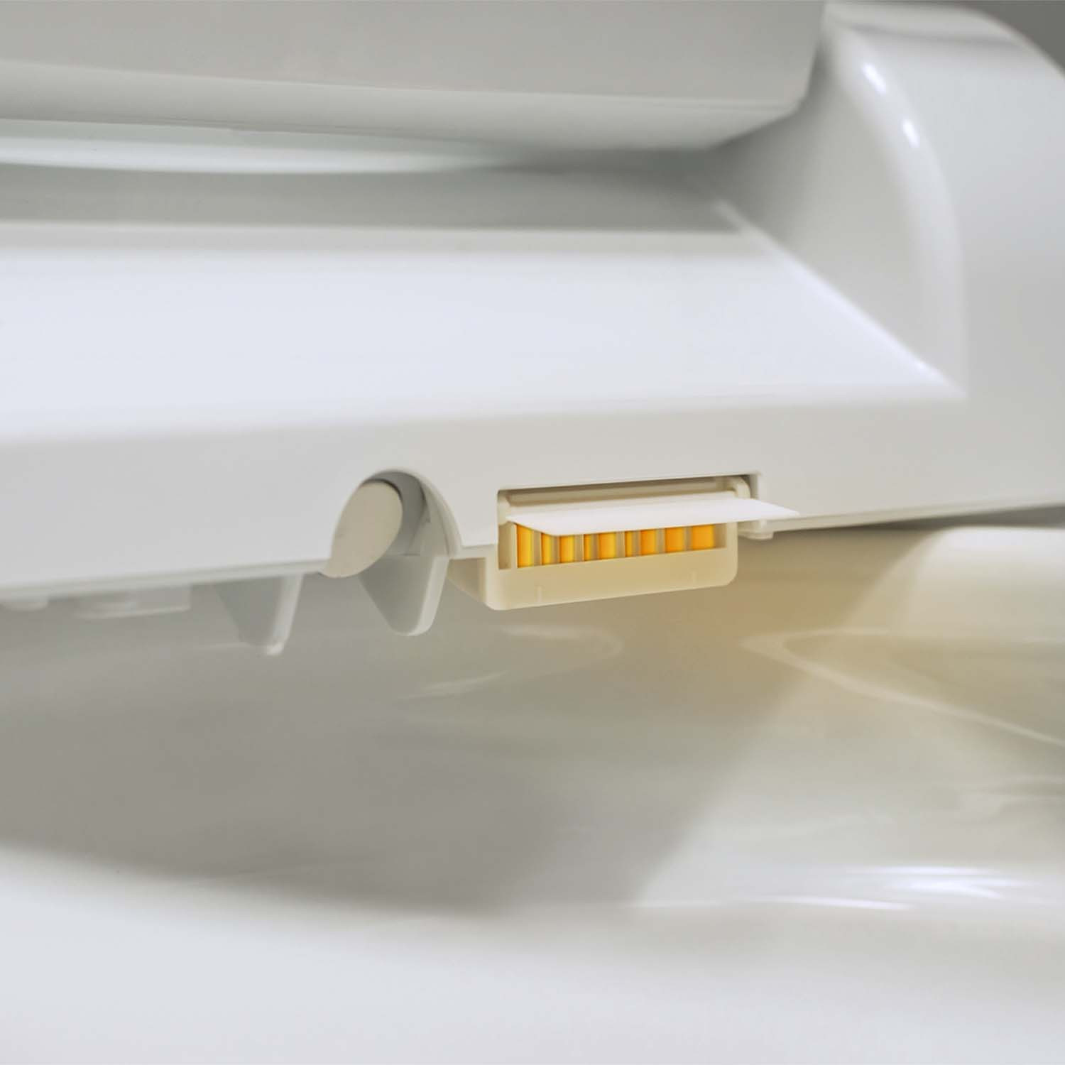 Swash CL950 Luxury Bidet Toilet Seat Brondell