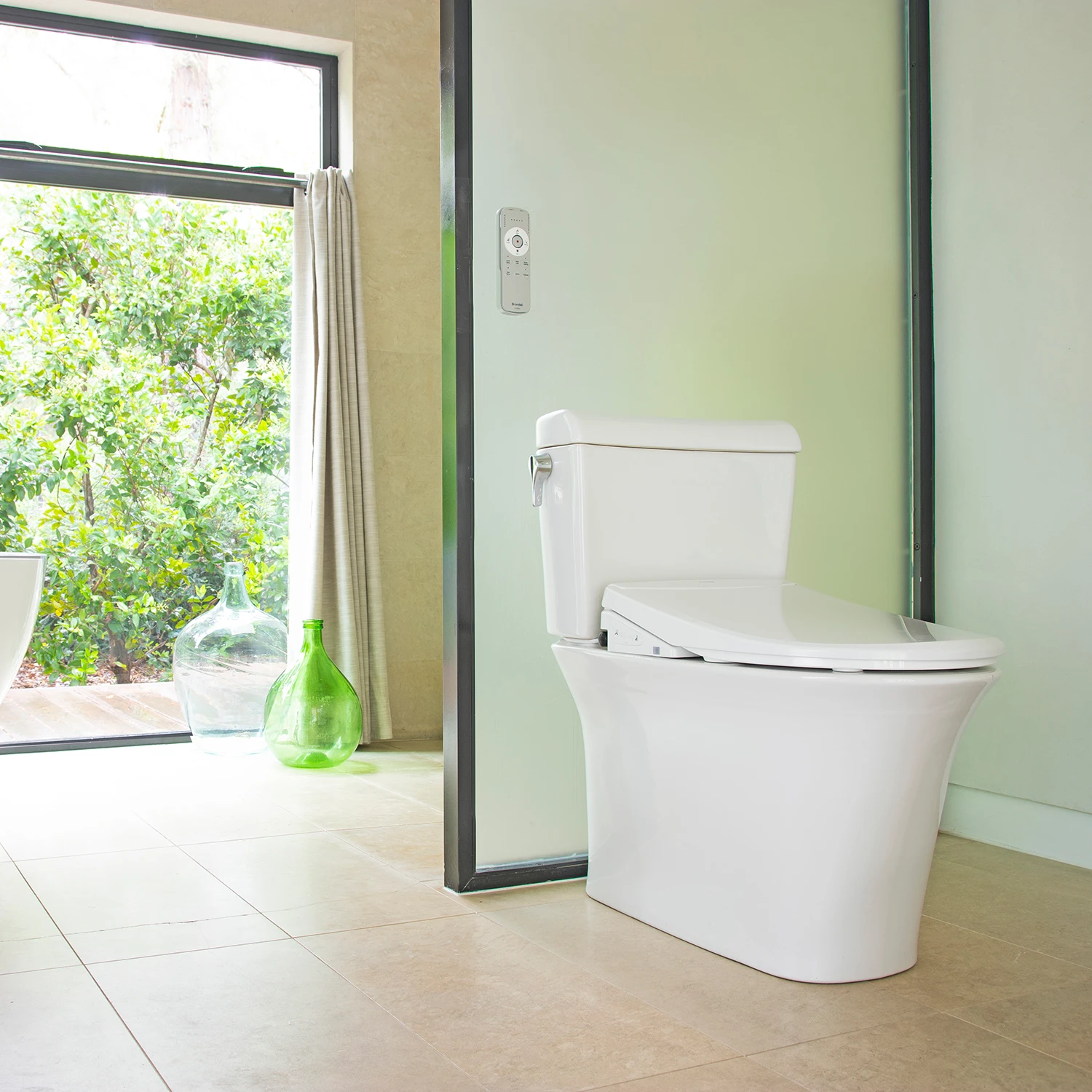 Swash CL2200 Luxury Bidet Toilet Seat | Brondell