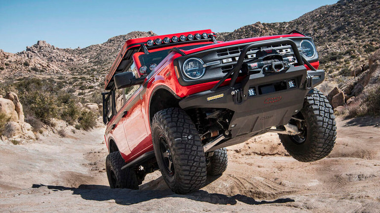 Ford Bronco Lift Kit vs a Ford Bronco Leveling Kit