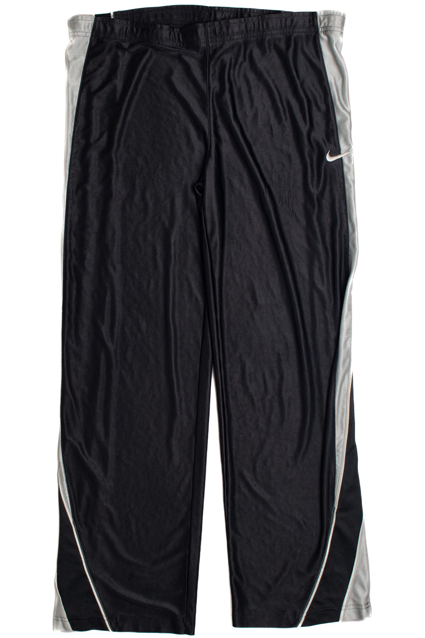 Nike Brown Vented Athletic Windbreaker Pants | Nike brown, Windbreaker,  Clothes design