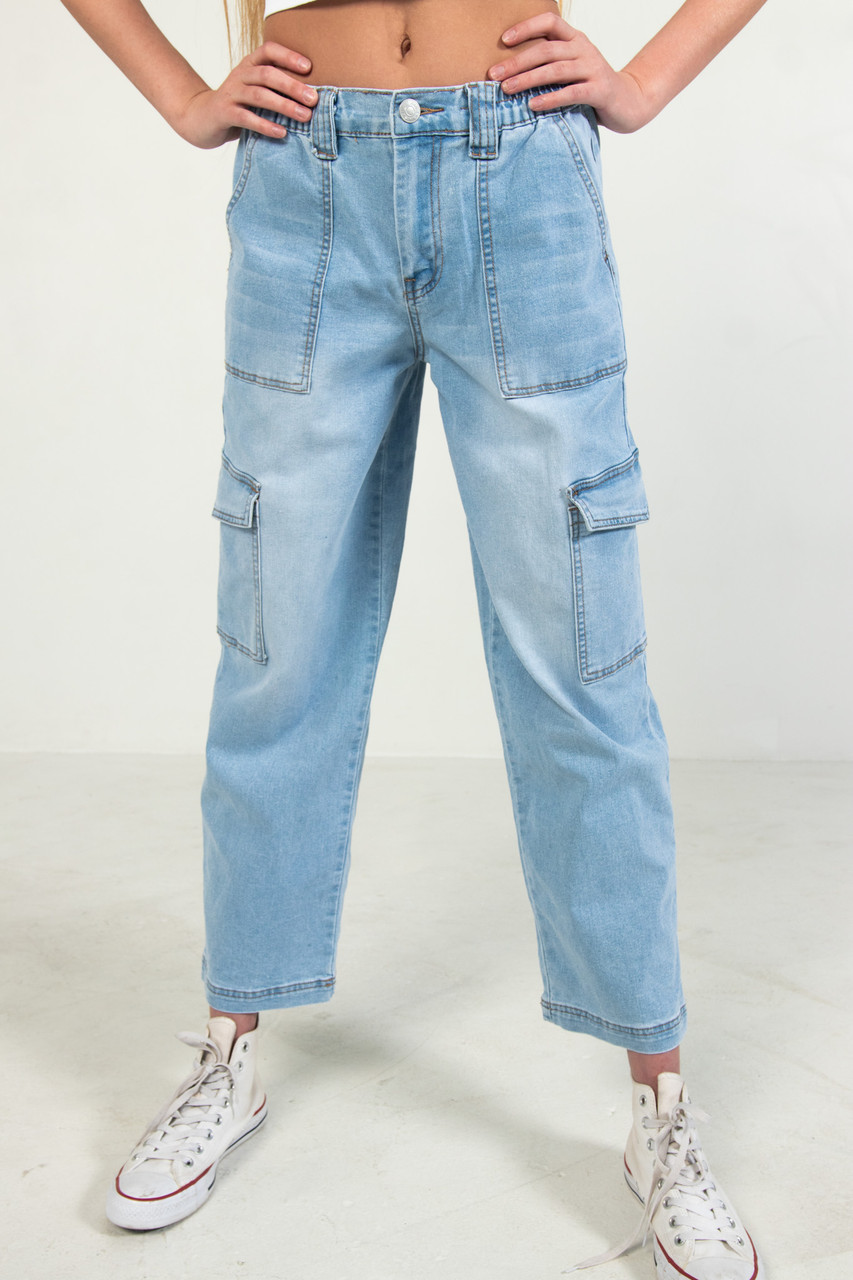 Light Wash Skater Jeans