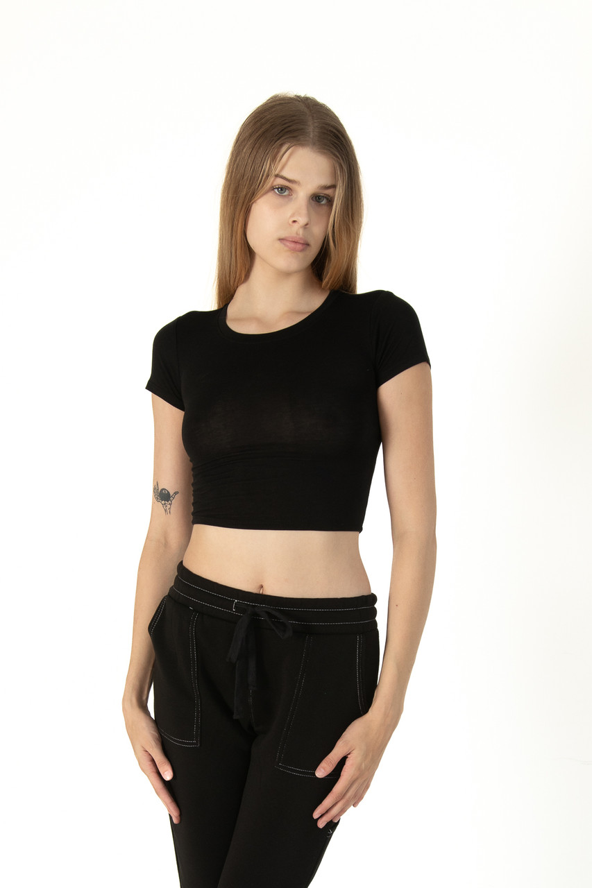 BLACK SHORT SLEEVE CROP TOP - WOMEN