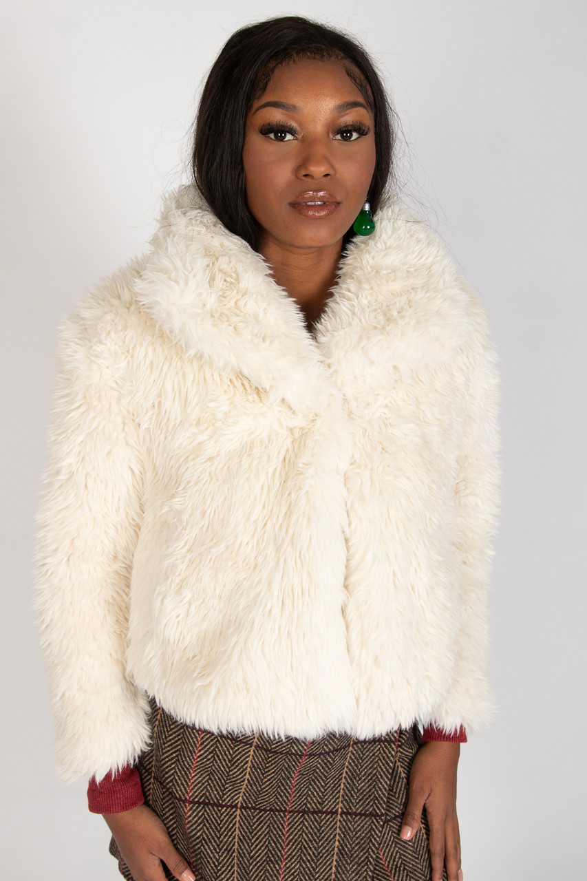 Misty Faux Fur Jacket - White Fluffy Soft Winter Warm Coat – Runway Goddess