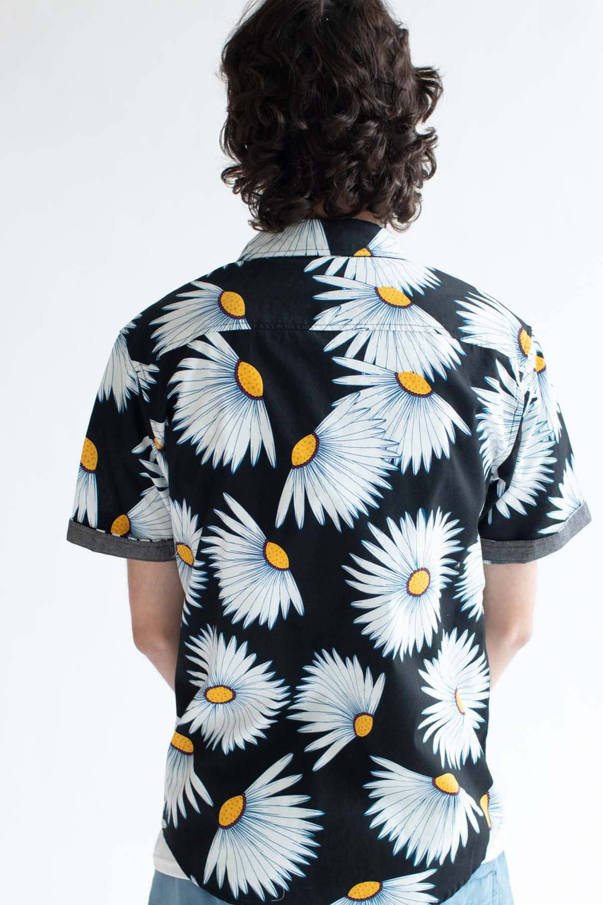 Up Shirt Button Black Print Daisy