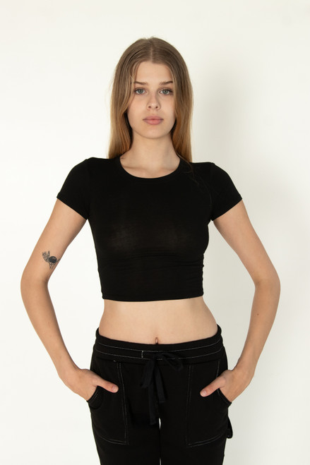 Black Short Sleeve Crop Tee