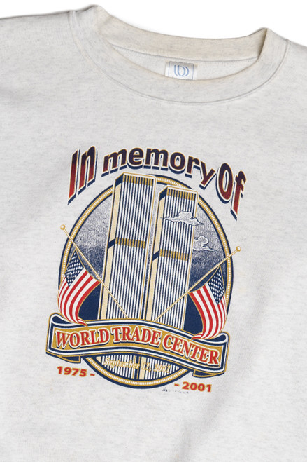Vintage "In Memory Of World Trade Center" 1975-2001 Sweatshirt