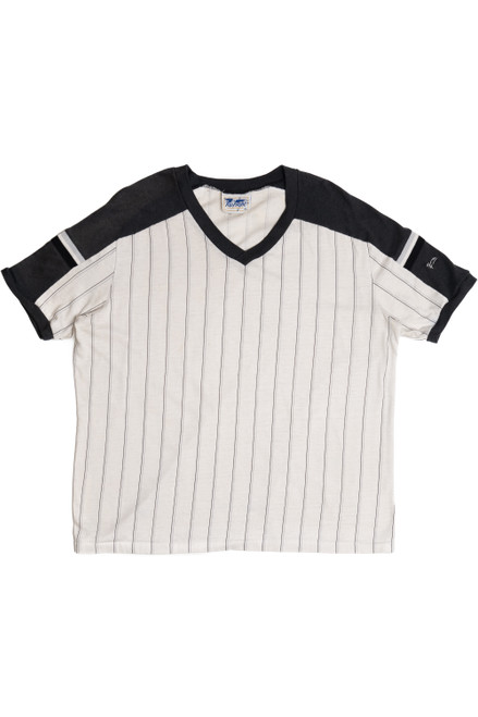 Vintage Sporty Striped V-Neck Raglan T-Shirt