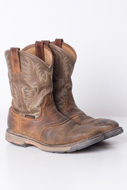 Brown Ariat Round Toe Cowboy Boots (11.5D)