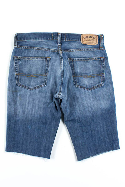 Signature Levi's Cut Off Shorts (sz. 32)