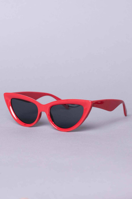 Plastic Frame Cat Eye Sunglasses