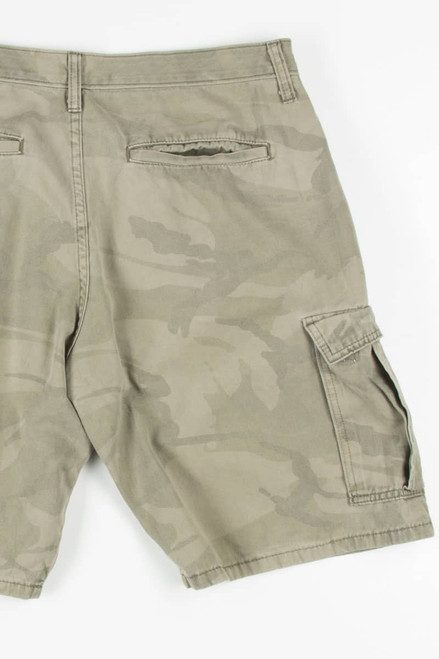 Men's Camo Wrangler Cargo Shorts 315 (sz. 32)