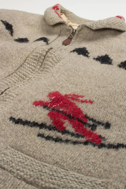 Vintage Eddie Bauer Skiing Sweater 757