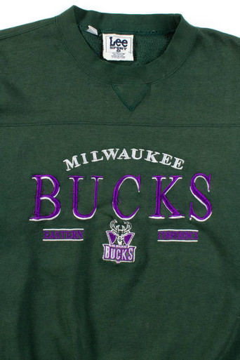 Vintage NWOT Milwaukee Bucks Crewneck New without - Depop