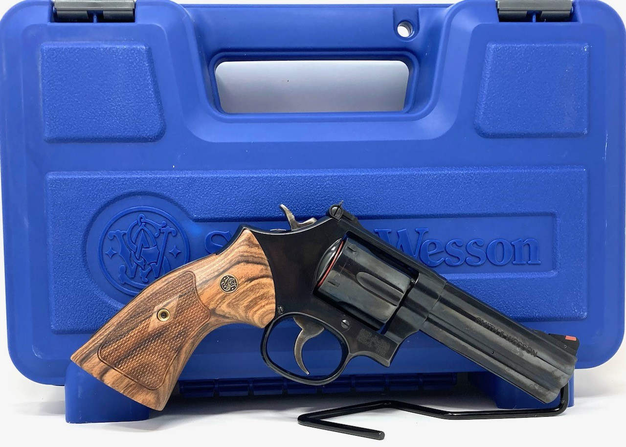 Smith & Wesson 150909 586 Classic Single/Double 357 Magnum 4 6 rd