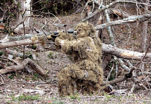 5 PIECE ADULT MEDIUM/LARGERED ROCK GHILLIE SUIT DESERT 