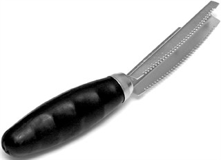 EC RUBBER HANDLE FISH SCALER