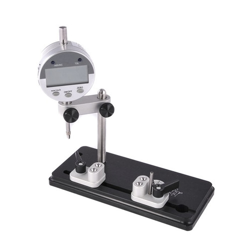 CONCENTRICITY GAUGE WITH DIGITAL INDICATOR