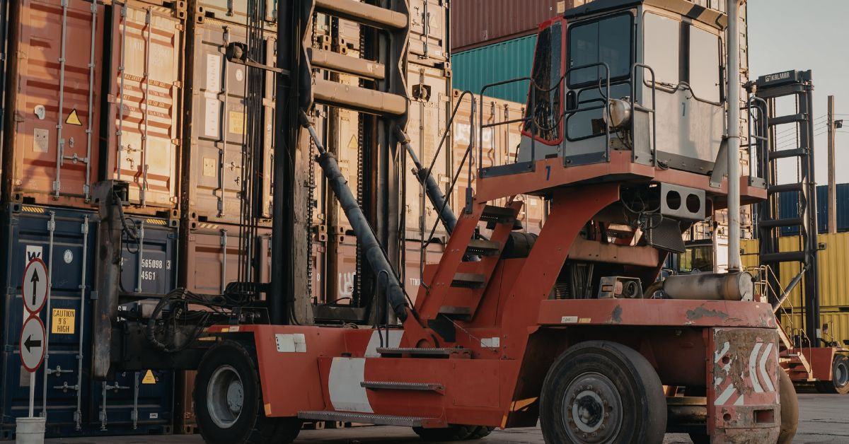 Lifting in Durban | Industrial Lifting & Warehouse Solutions