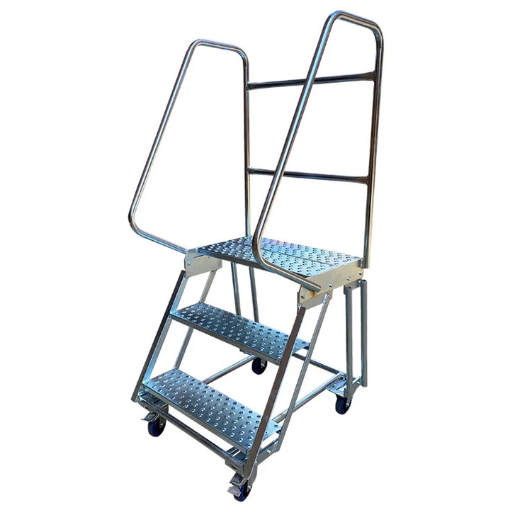 Implementing Safety Protocols for Ladder Usage in Industrial Environments