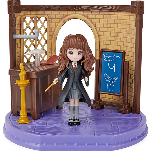 Wizarding World Magical Minis Charms Classroom with Exclusive Hermione Granger Figure