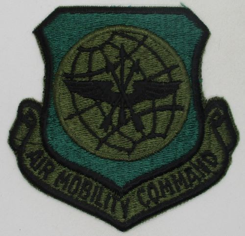 Air Mobility Cmmd. (grn bkg)(cut edge) 65-30 K