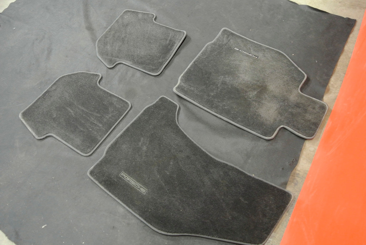 Rubber Floor Mat Set - 997/987