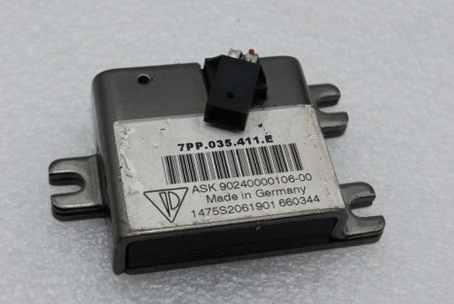 PORSCHE CAYENNE VOLTAGE CONVERTER CONTROL MODULE 7PP035411E