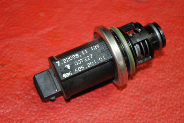 Porsche 996 986 Carbon Canister Control Fuel Vapor Purge Shut Off Valve Sensor