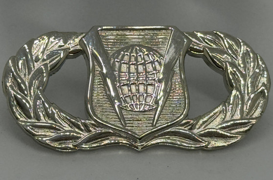 USGI US Air Force Command and Control Badge, Regulation Size, Silver Metal Mirror Finish